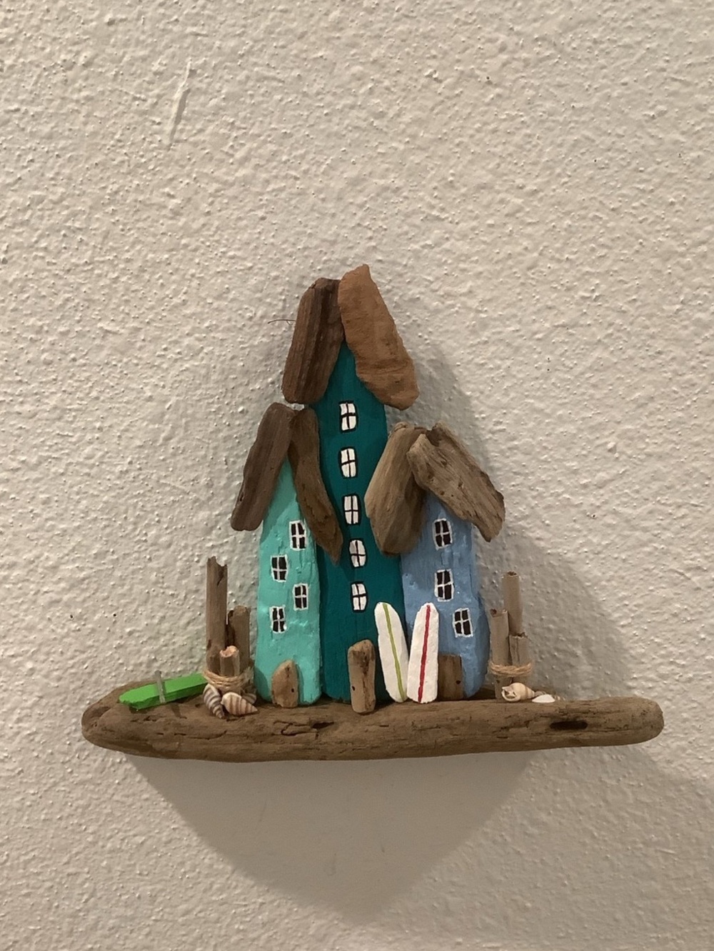 Driftwood Art,Driftwood Beach Homes w/Surfboards,Paddle Board/Kayak, Beach Decor